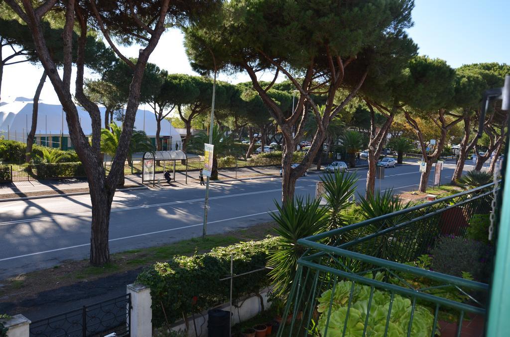 Willa Casa Lia Marina Di Carrara Zewnętrze zdjęcie